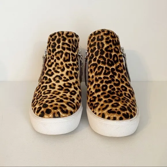 Steve Madden Caliber Leopard Zip Side Sneakers - 7.5