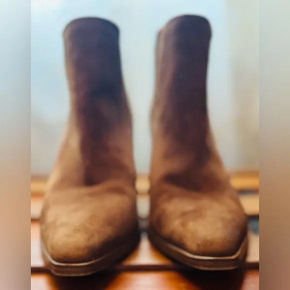 Steve Madden Havannah Chestnut Suede Ankle Boots