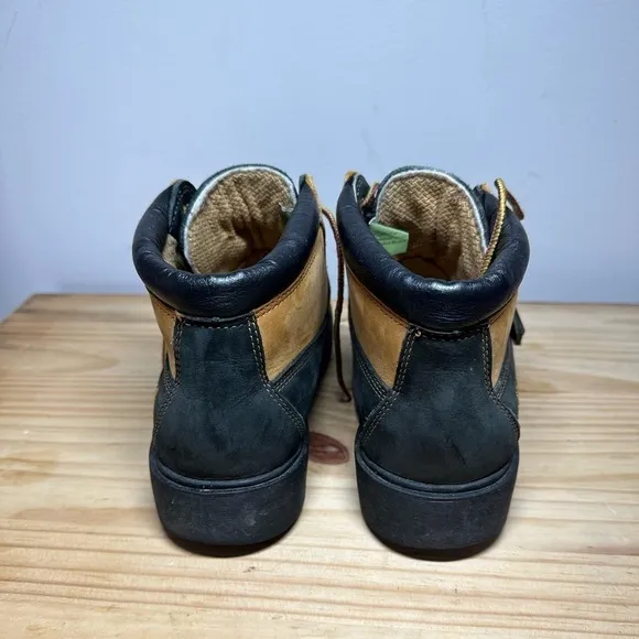 Timberland women’s 8 Nellie Ankle Boots Black Wheat Yellow leather suede shoes