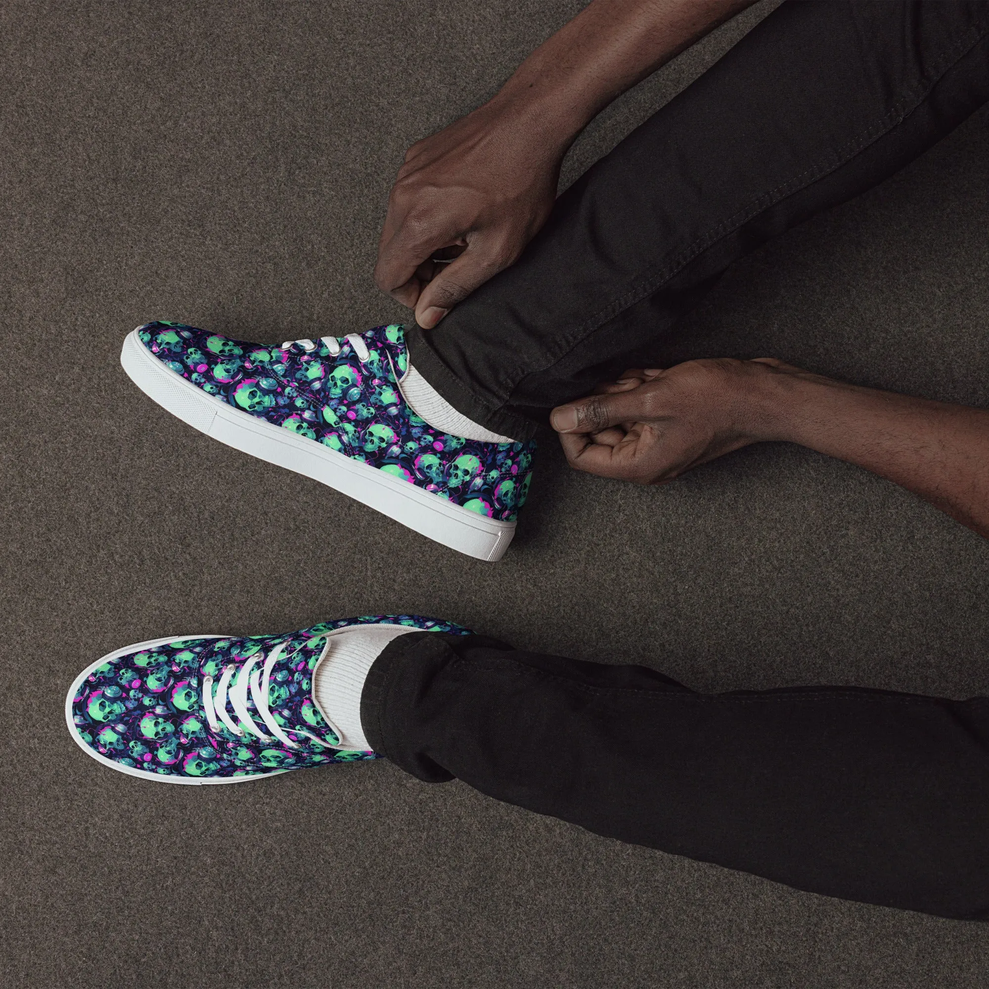 Turquoise Skulls Men’s lace-up canvas shoes