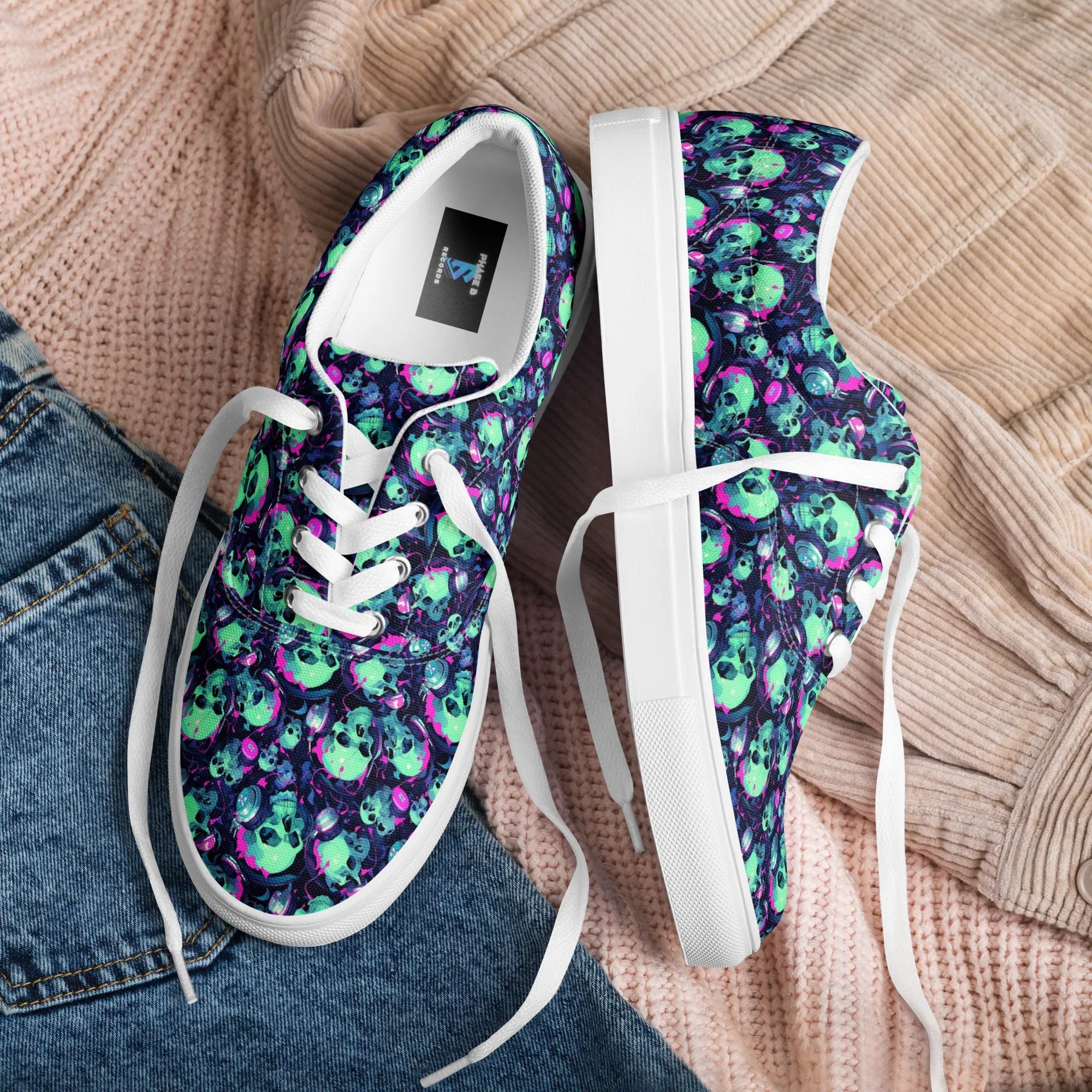 Turquoise Skulls Men’s lace-up canvas shoes