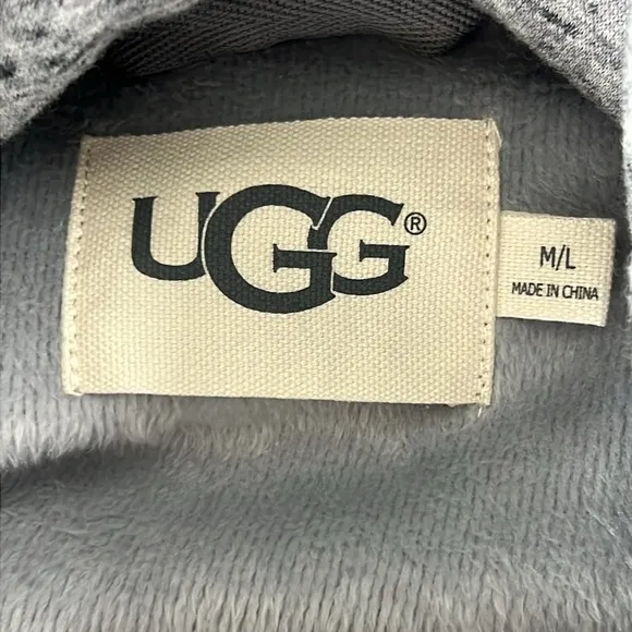 UGG‎ Pichot Double Knit Fleece Poncho Cape High Neck Cozy Comfort Pullover M/L
