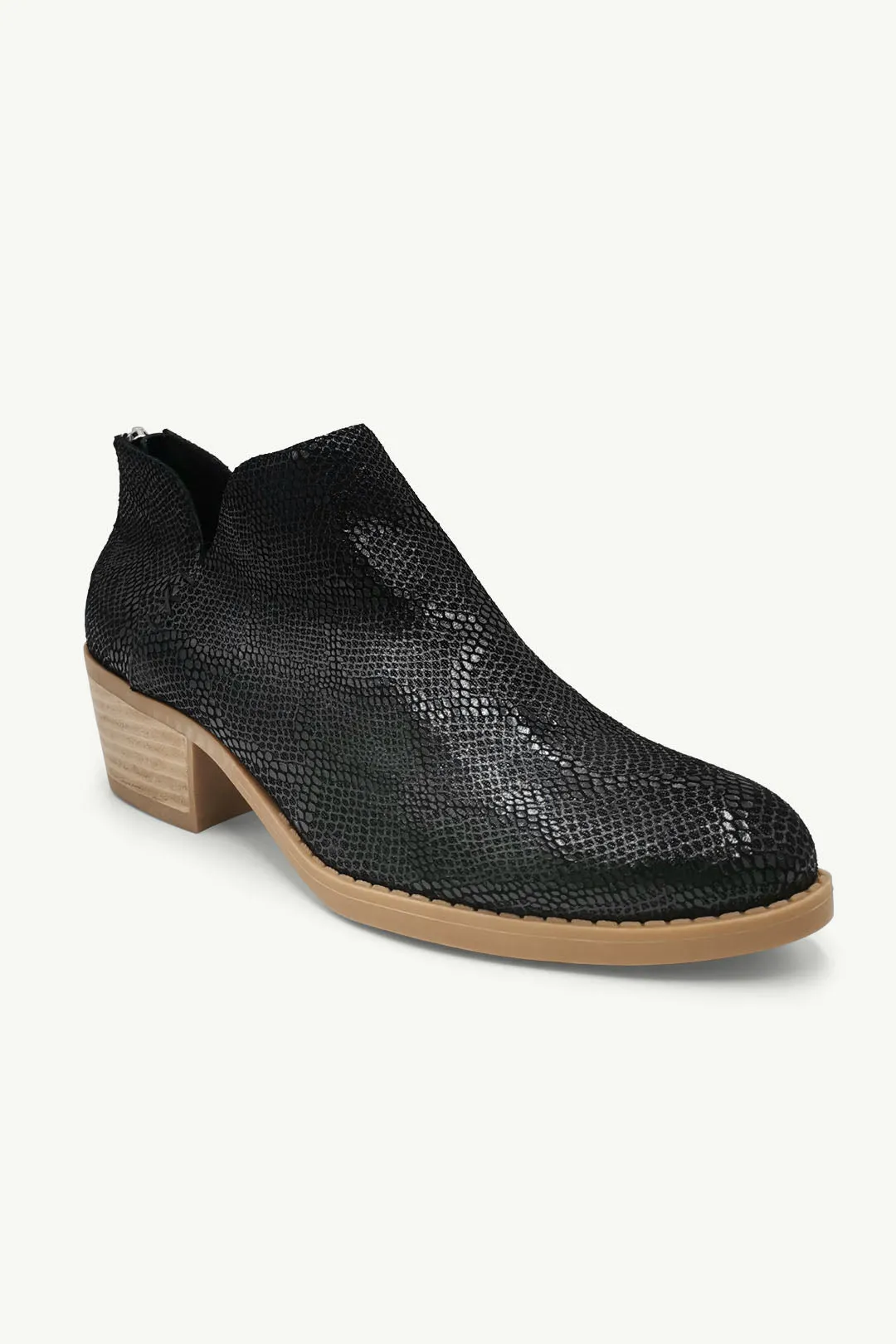 Yara Black Snake